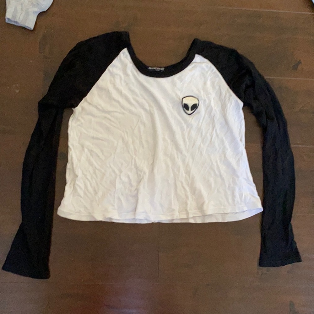 NOT FOR SALE: Brandy Melville crop top, long sleeves